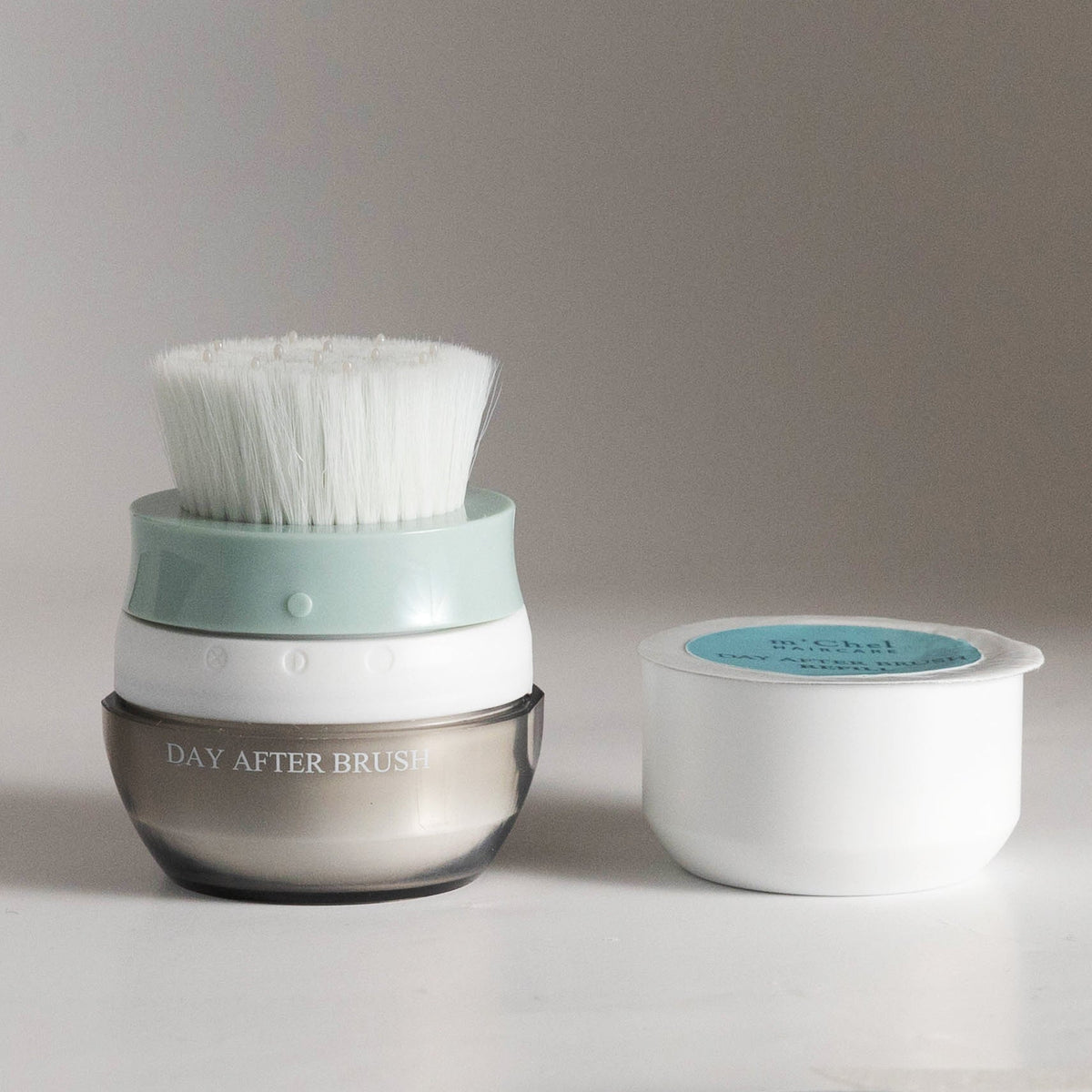 Day After™ Brush + Refill Bundle Clean Dry Shampoo-0